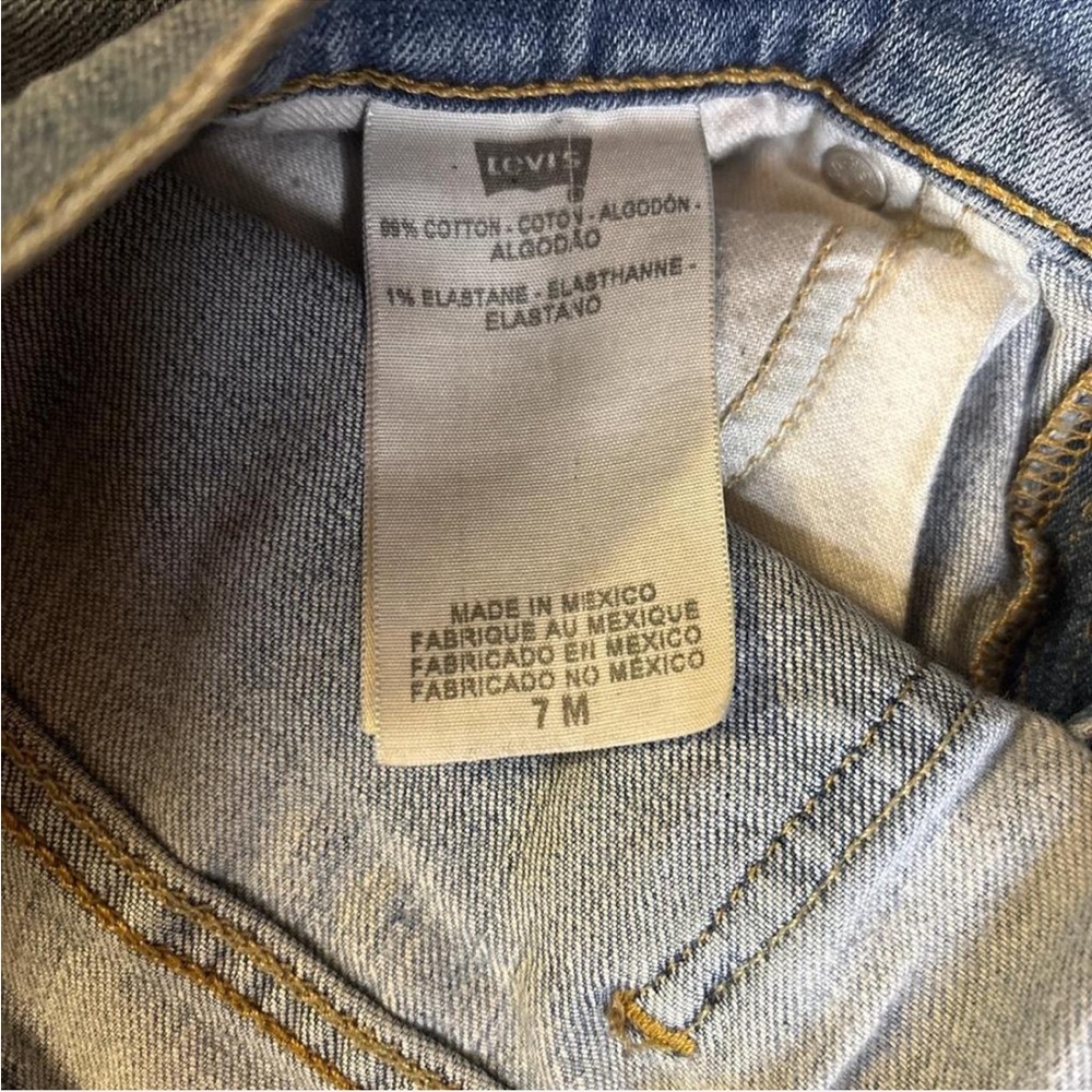 Levi's Low Rise Distressed Denim Jeans Light Wash 7M - Picture 8 of 9